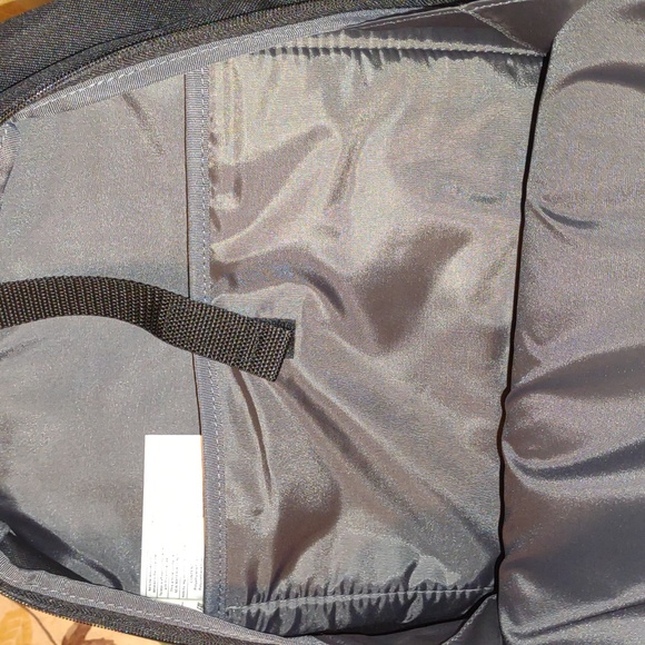 😺HP Essentials Laptop Carry Case Backpack in Black - Picture 12 of 16